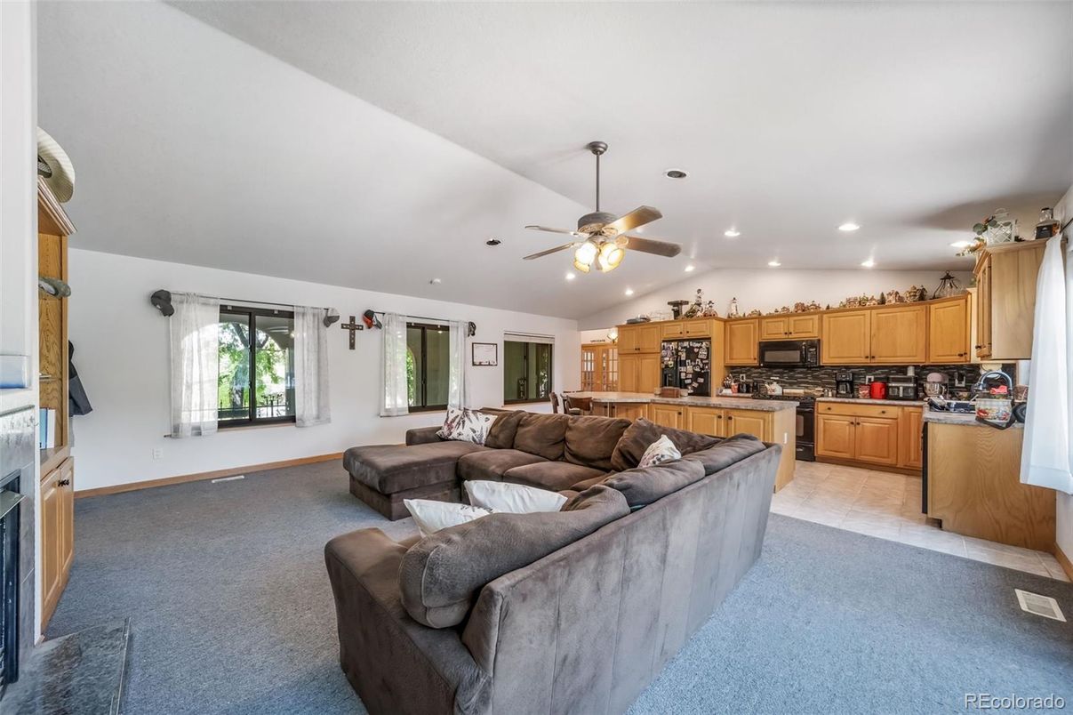 Interior, Kitchen, Living room, Recessed Lighting