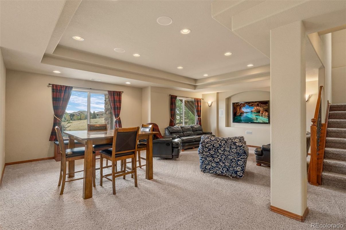 Dining room, Interior, Living room, Recessed Lighting