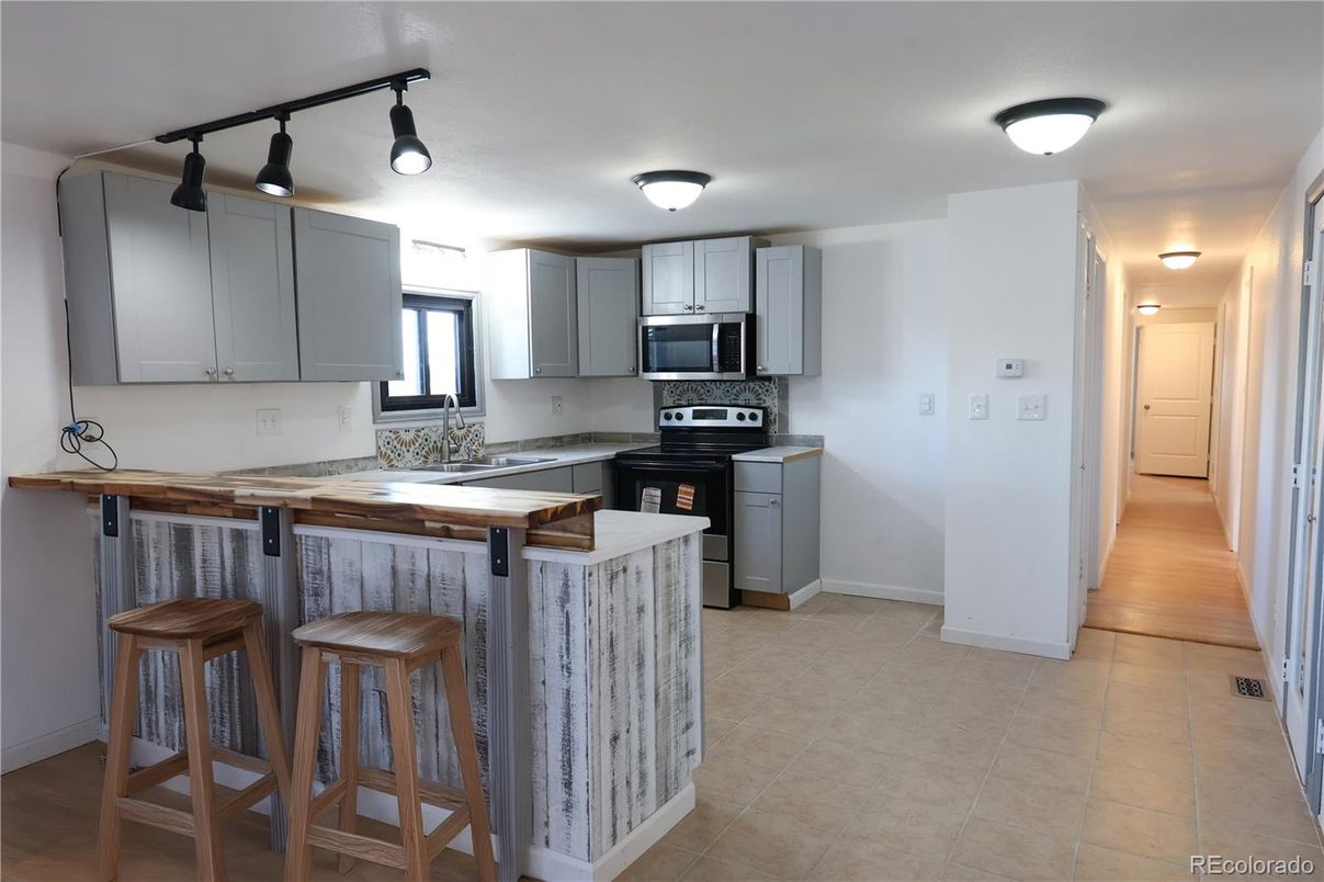 Interior, Kitchen, Stainless Steel Appliances