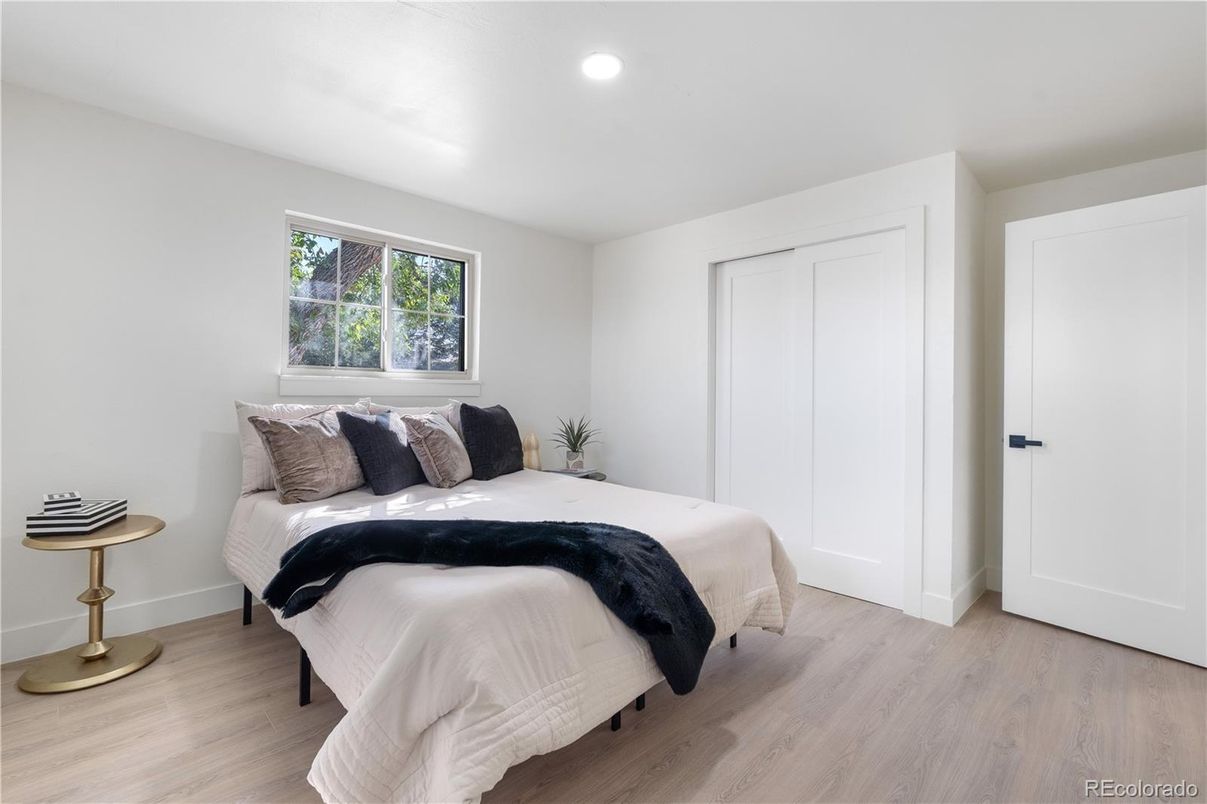 Bedroom, Interior, Recessed Lighting, Wood Texture Flooring