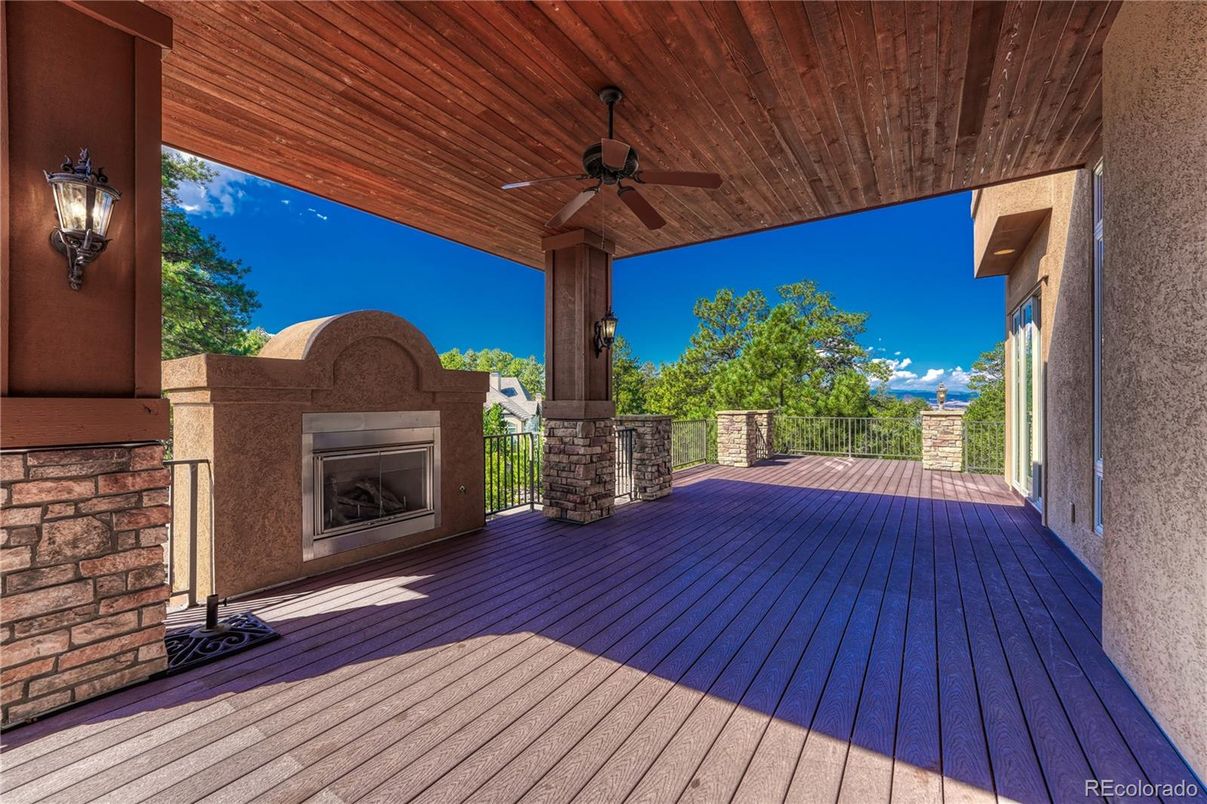 Exterior, Fireplace