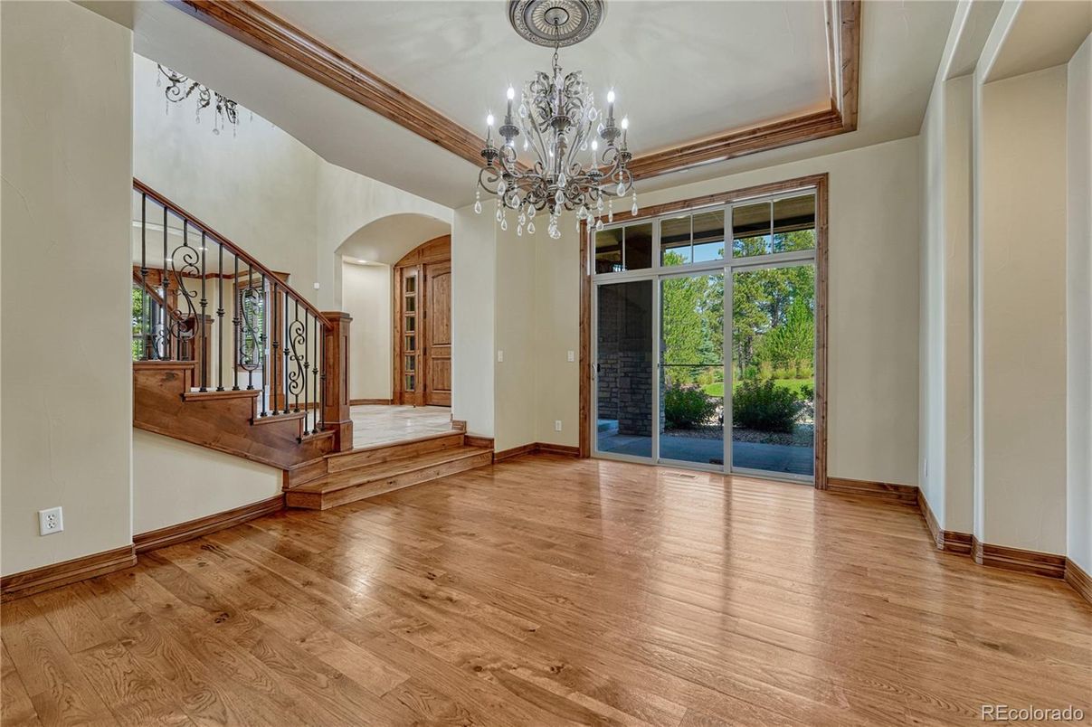 Chandelier, Empty room, Interior, Wood Texture Flooring