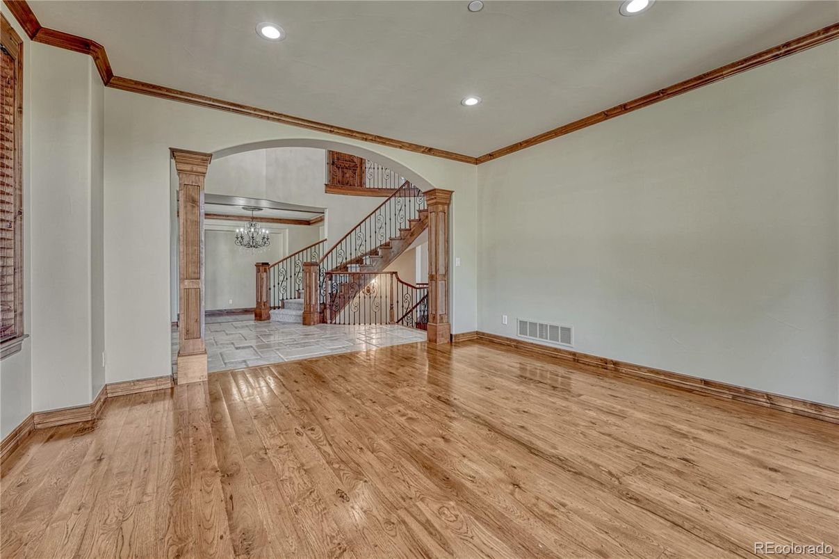 Chandelier, Empty room, Interior, Recessed Lighting, Wood Texture Flooring