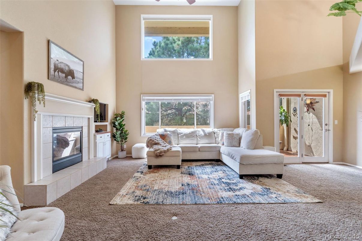 Fireplace, Interior, Living room