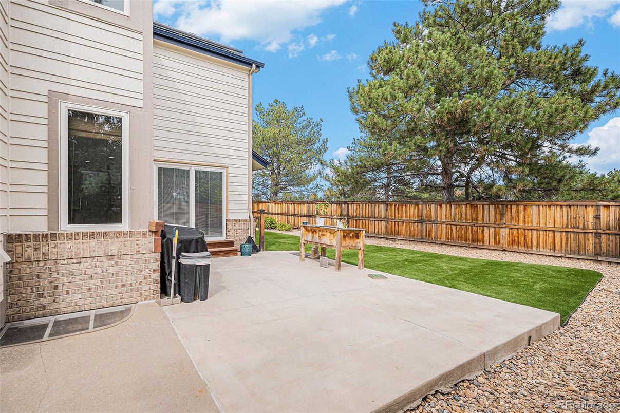 Backyard, Exterior