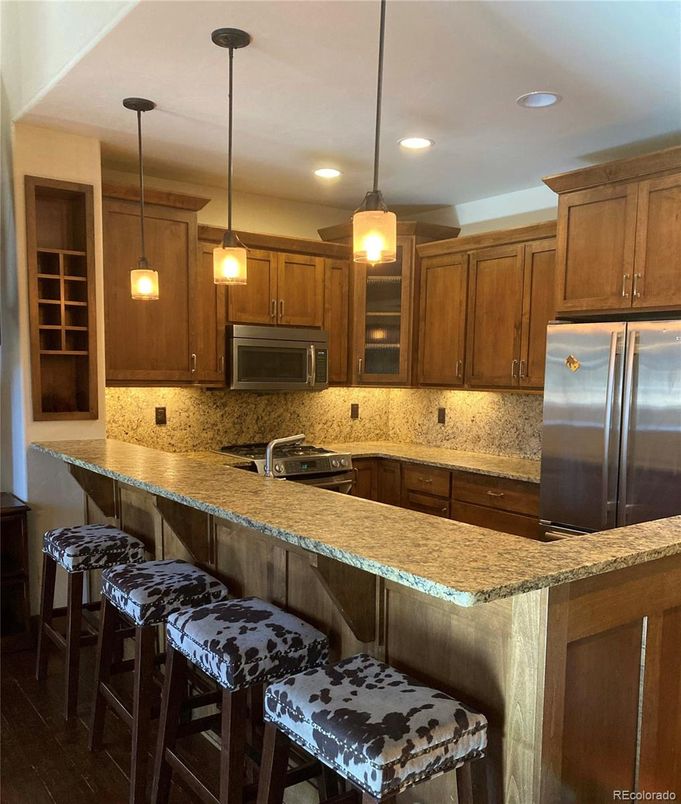 Interior, Kitchen, Pendant Lights, Recessed Lighting, Stainless Steel Appliances