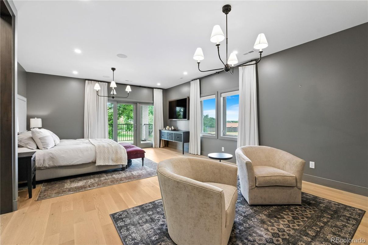 Bedroom, Interior, Pendant Lights, Recessed Lighting, Wood Texture Flooring