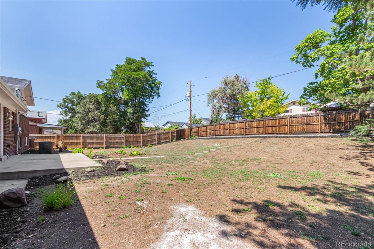 Backyard, Exterior