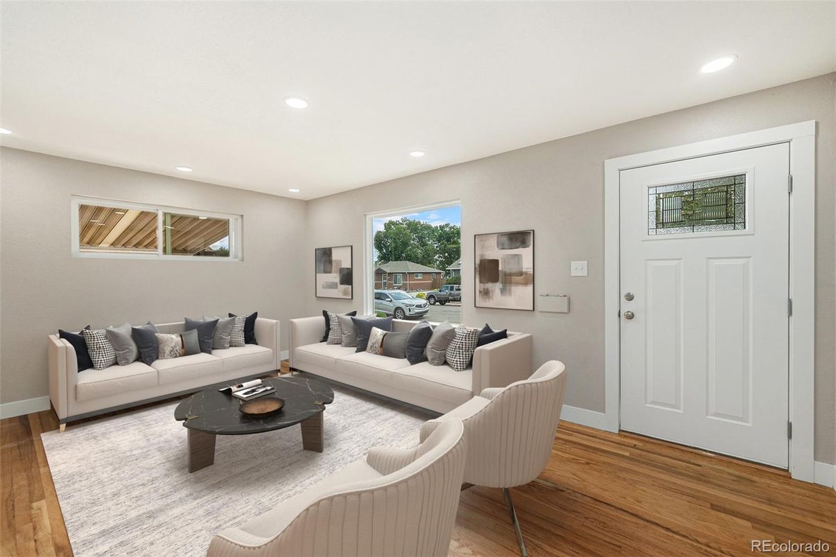 Interior, Living room, Recessed Lighting, Wood Texture Flooring