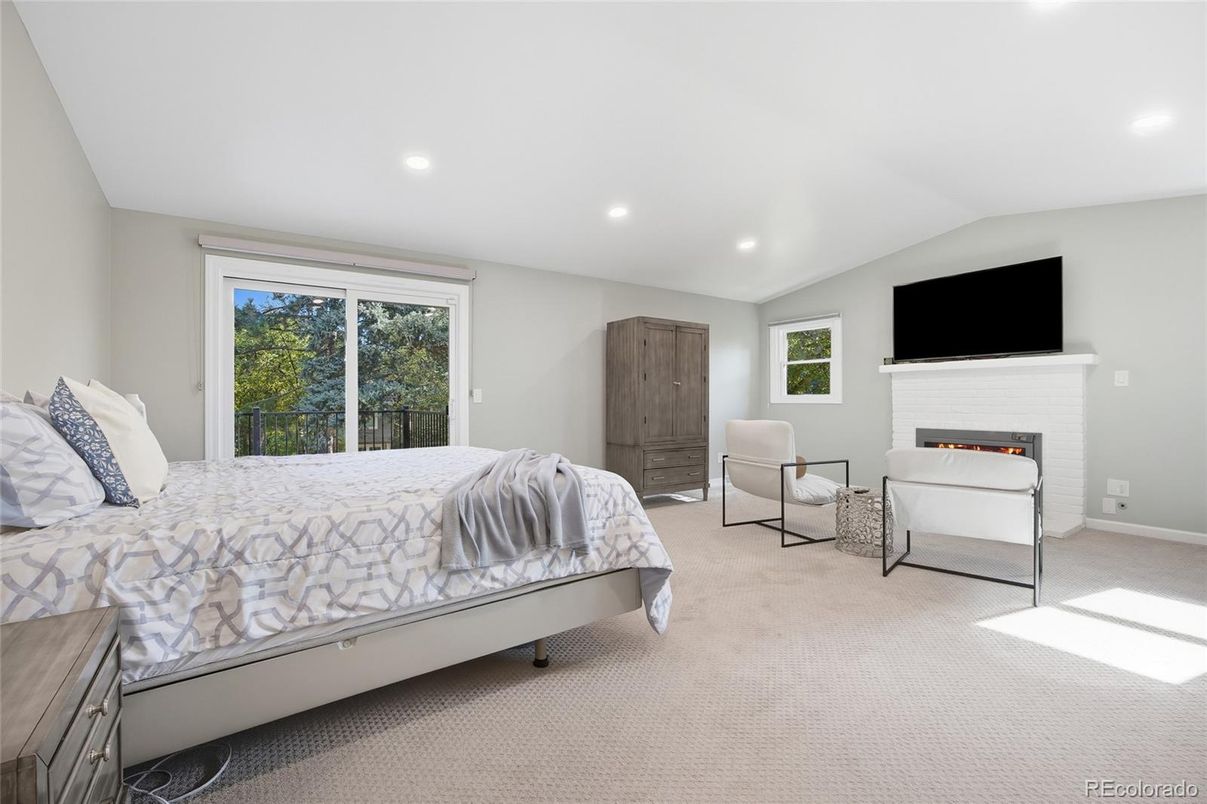 Bedroom, Fireplace, Interior, Recessed Lighting