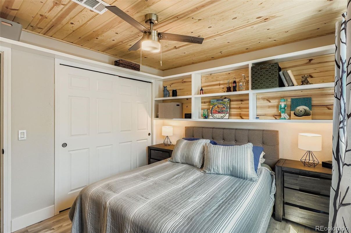 Bedroom, Interior, Wooden Ceilings, Wood Texture Flooring