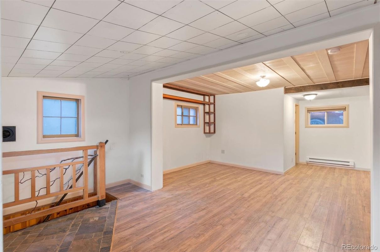 Empty room, Interior, Wooden Ceilings, Wood Texture Flooring