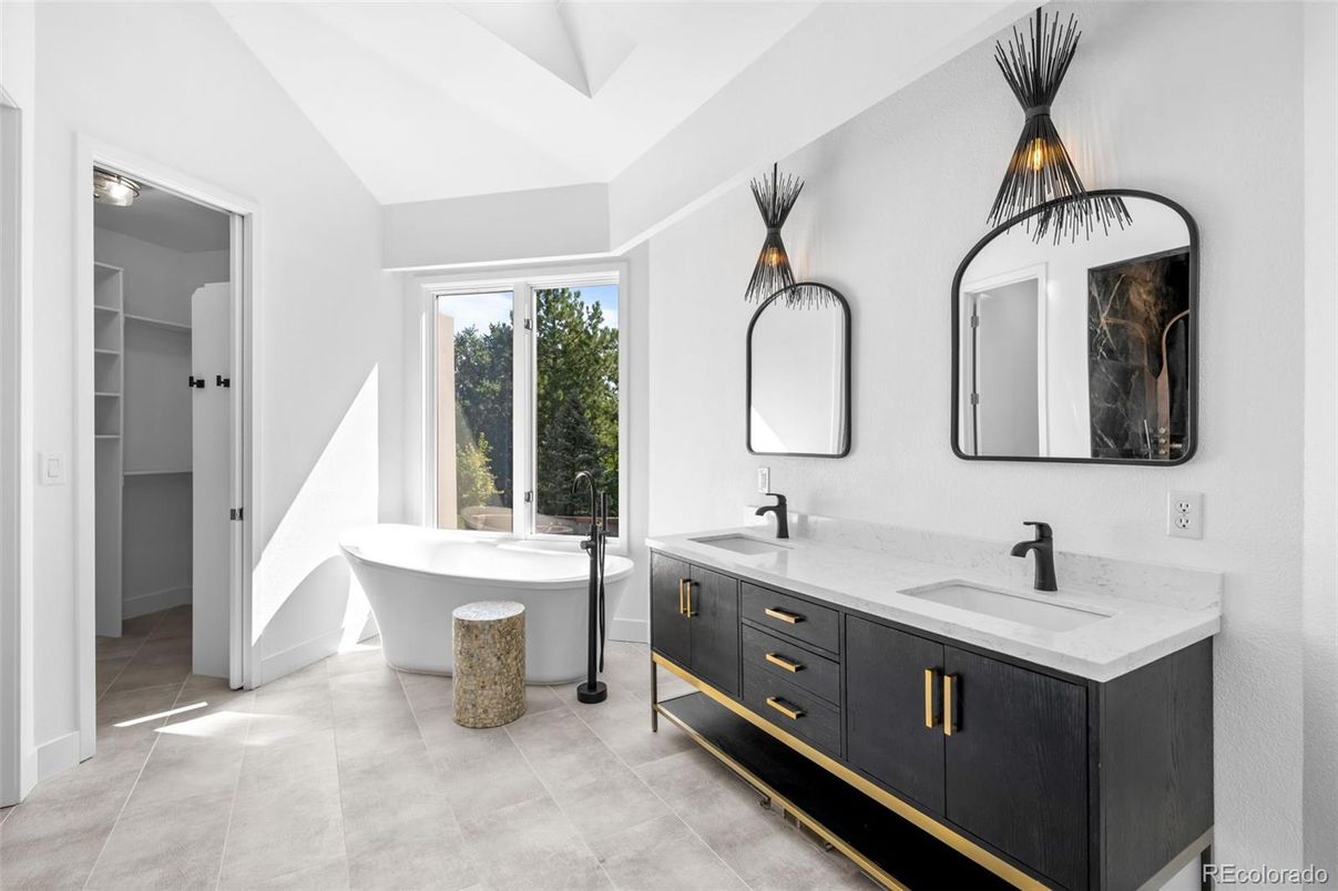Bathroom, Dual Sink Vanities, Free Standing Baths, Interior