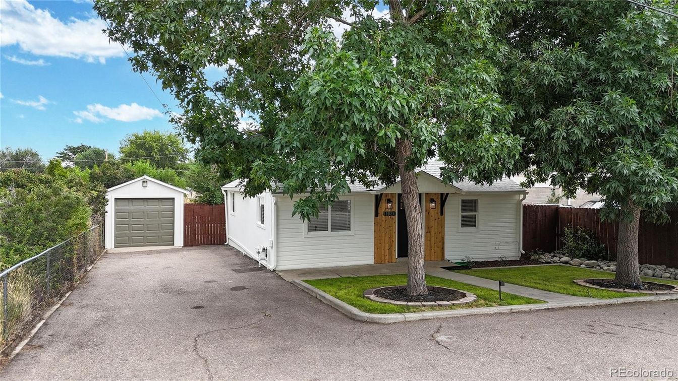 Detached Garage, Exterior