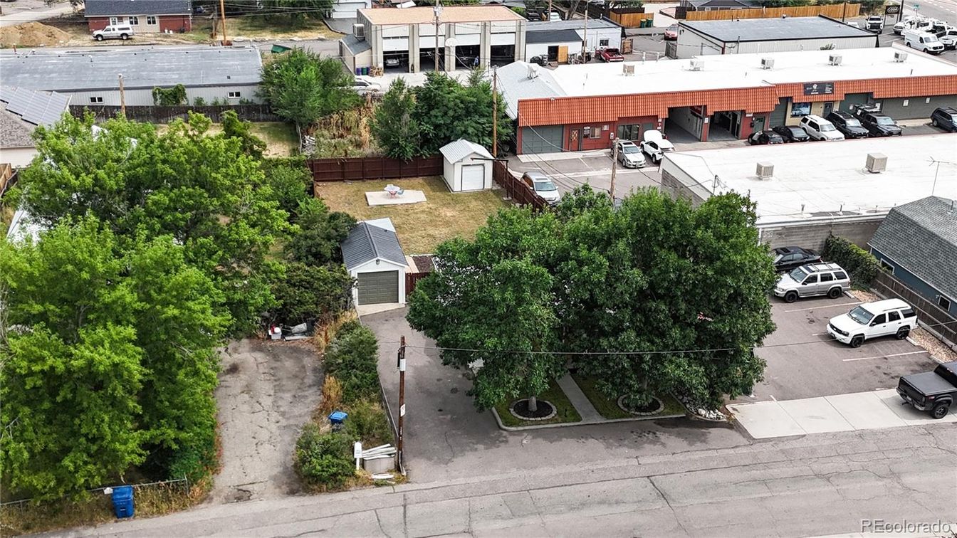 Exterior, Drone