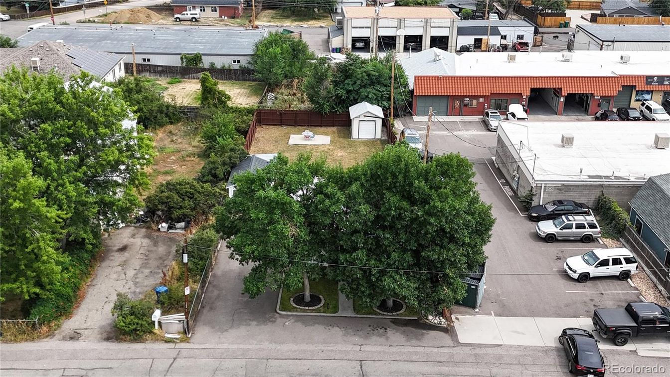 Exterior, Drone
