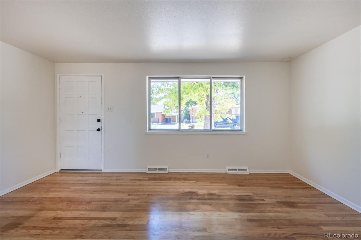 Empty room, Interior, Wood Texture Flooring