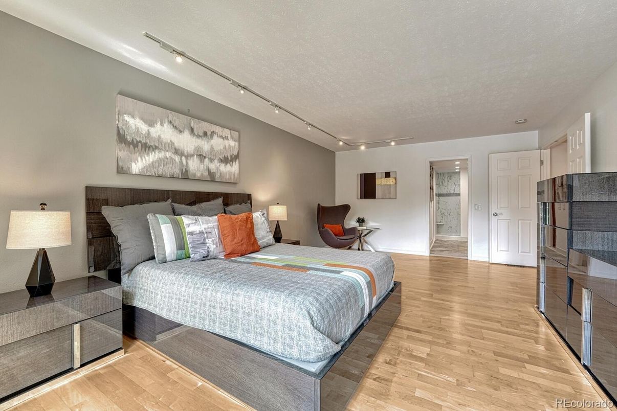 Bedroom, Interior, Recessed Lighting, Wood Texture Flooring