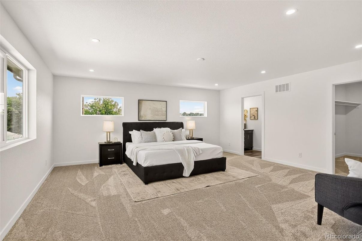 Bedroom, Interior, Recessed Lighting