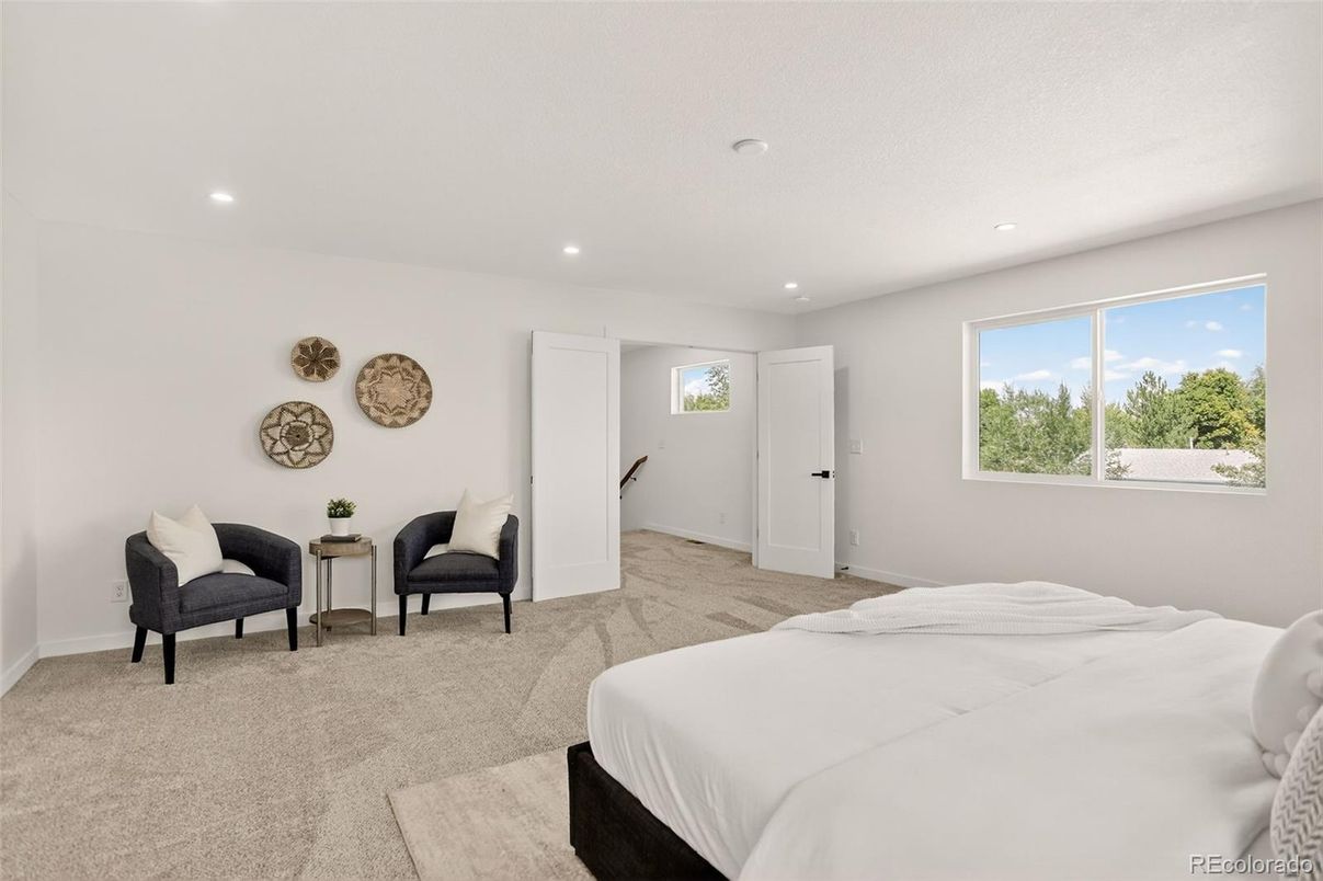 Bedroom, Interior, Recessed Lighting