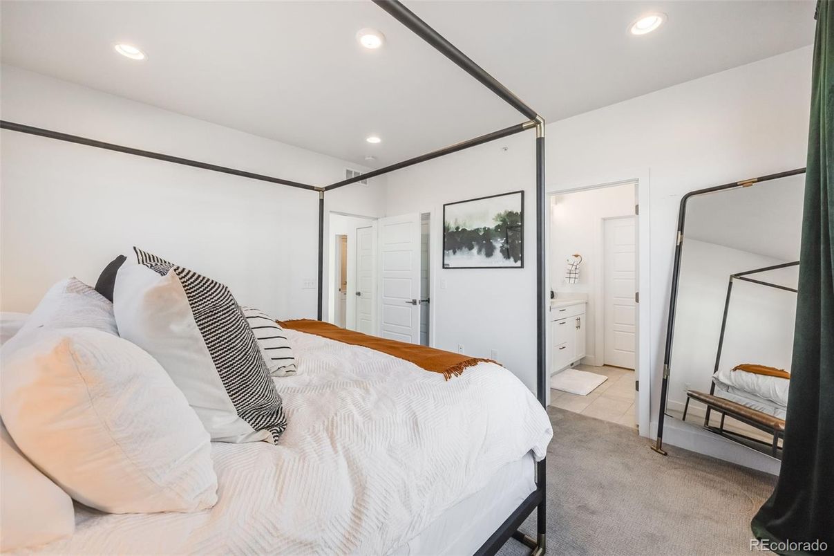 Bedroom, Interior, Recessed Lighting
