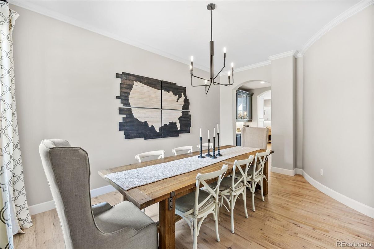 Chandelier, Dining room, Interior, Recessed Lighting, Wood Texture Flooring