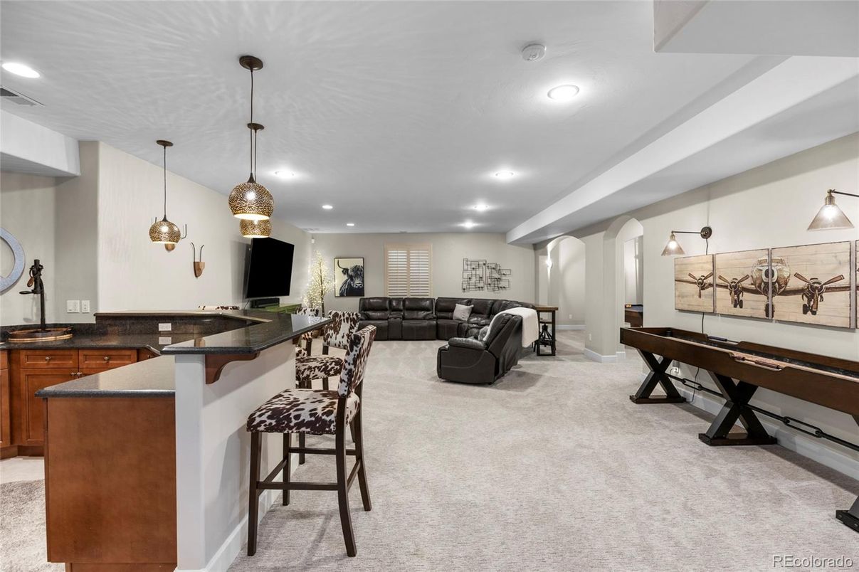 Billiard Table, Game Room, Interior, Living room, Pendant Lights, Recessed Lighting