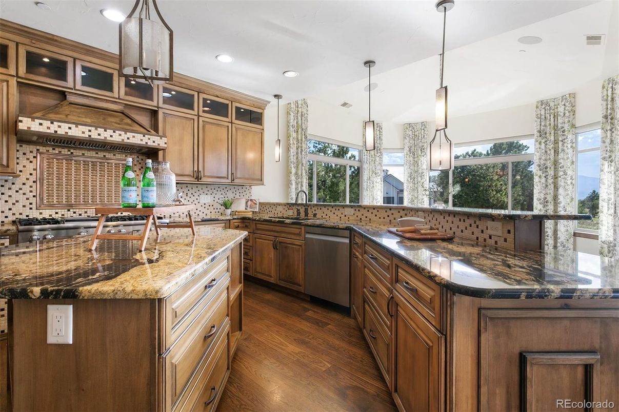 Interior, Kitchen, Pendant Lights, Recessed Lighting, Wood Texture Flooring