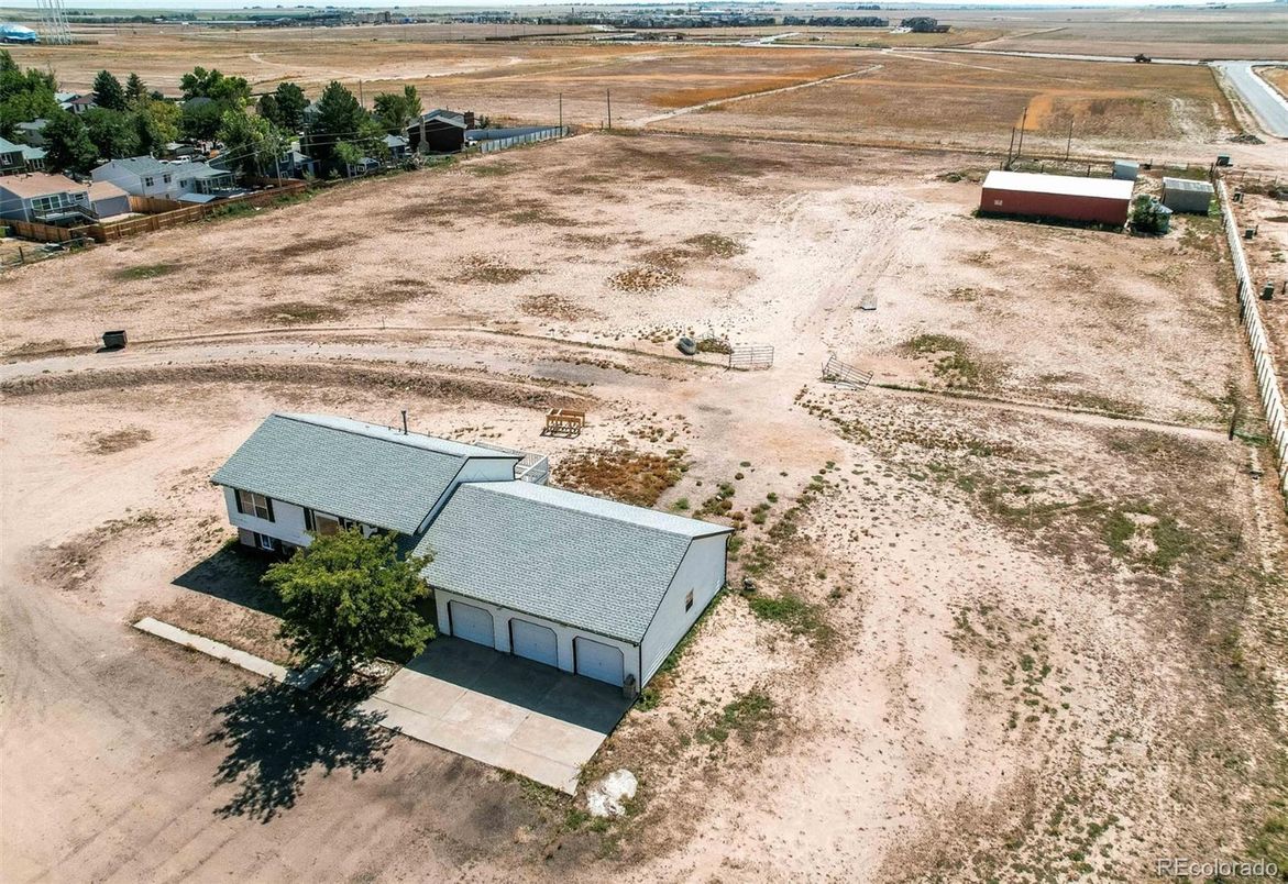 Exterior, Drone