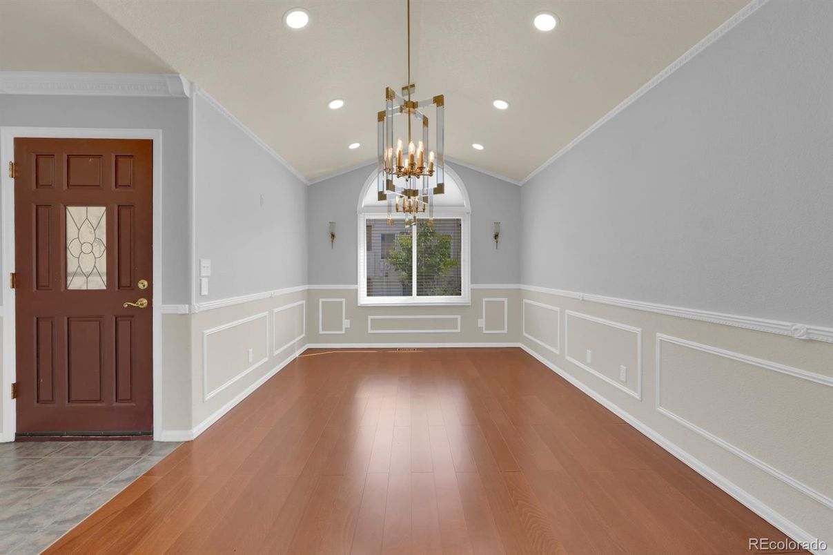 Chandelier, Empty room, Interior, Pendant Lights, Recessed Lighting, Wood Texture Flooring
