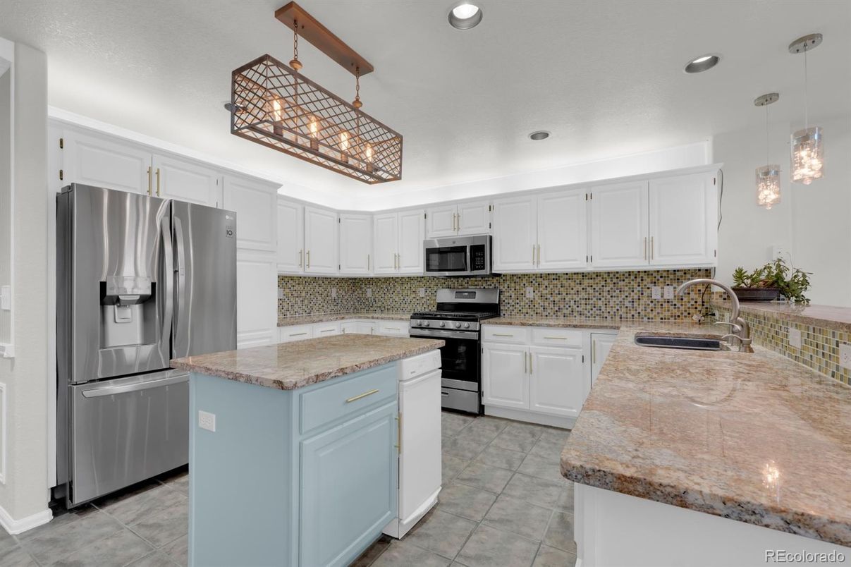 Interior, Kitchen, Pendant Lights, Recessed Lighting, Stainless Steel Appliances