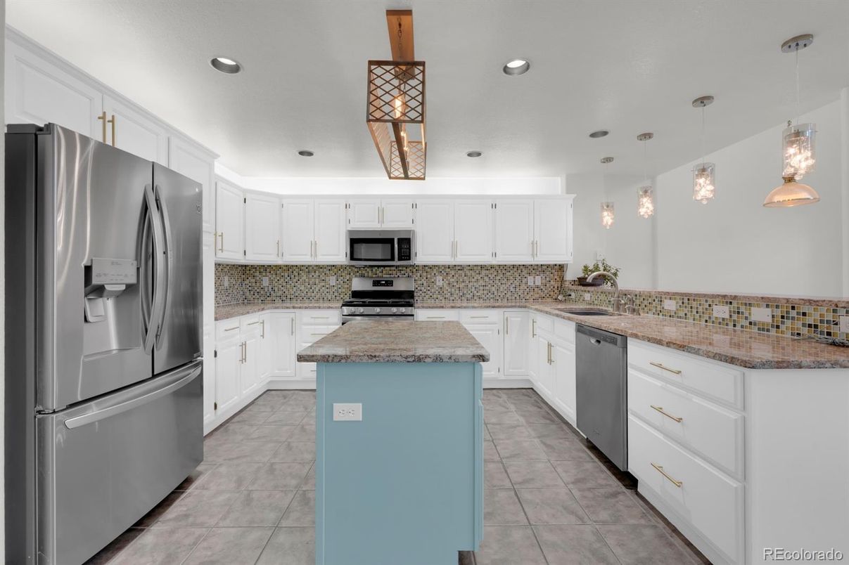 Interior, Kitchen, Pendant Lights, Recessed Lighting, Stainless Steel Appliances