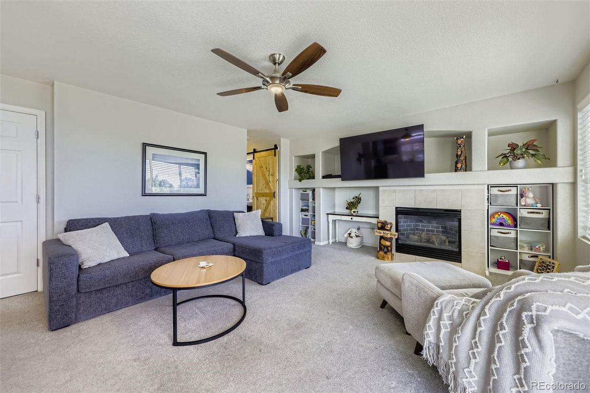 Fireplace, Interior, Living room