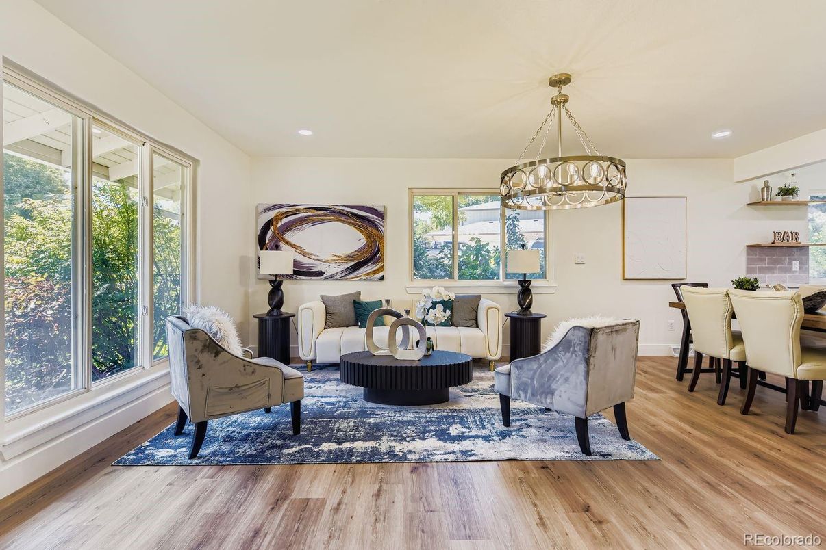 Chandelier, Dining room, Interior, Living room, Recessed Lighting, Wood Texture Flooring