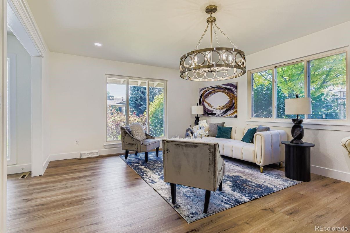 Interior, Living room, Pendant Lights, Recessed Lighting, Wood Texture Flooring