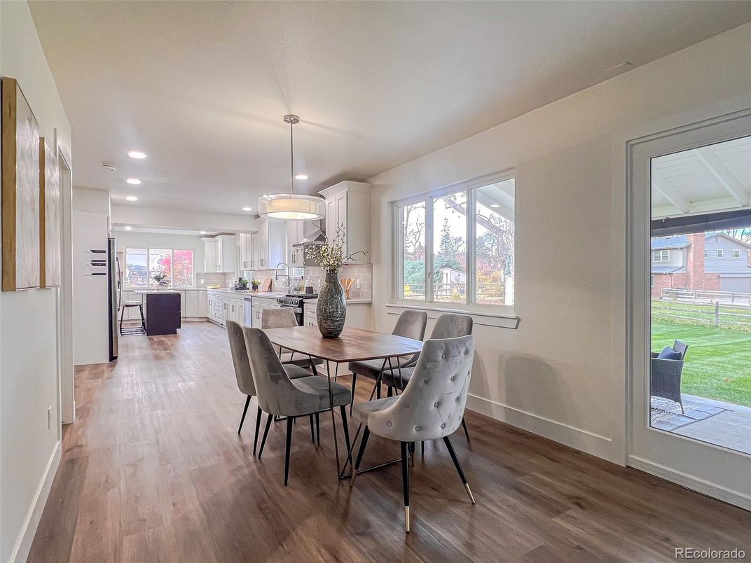 Dining room, Interior, Kitchen, Pendant Lights, Recessed Lighting, Wood Texture Flooring
