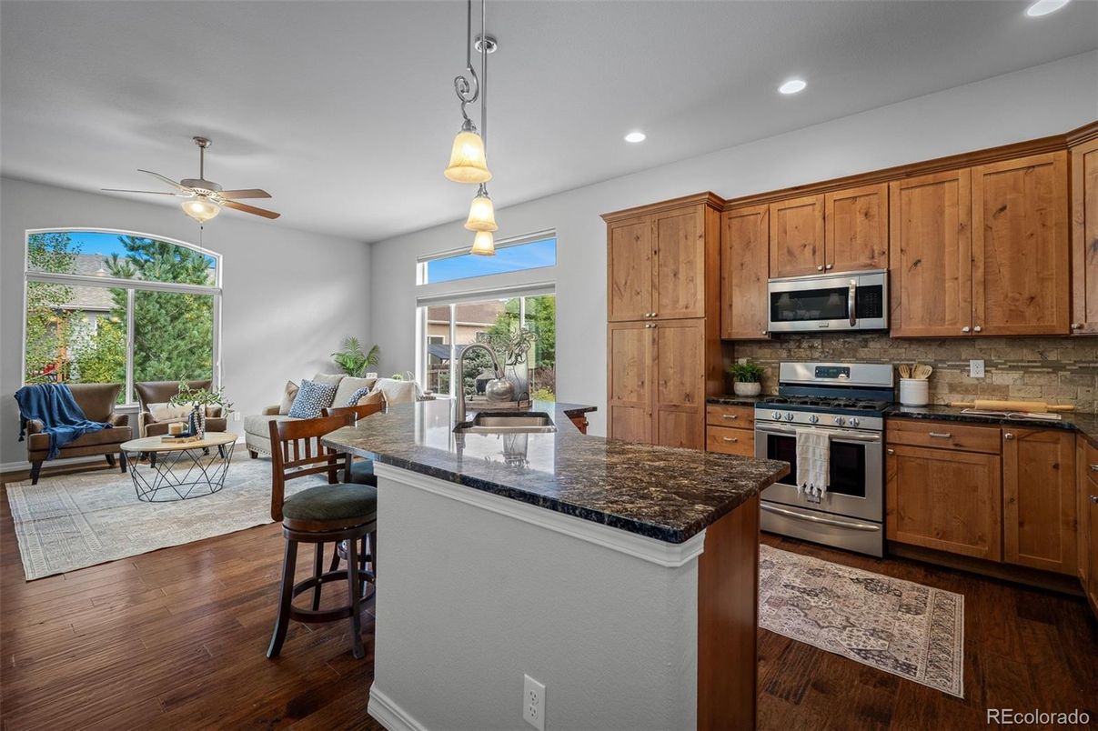 Interior, Kitchen, Living room, Pendant Lights, Recessed Lighting, Stainless Steel Appliances, Wood Texture Flooring