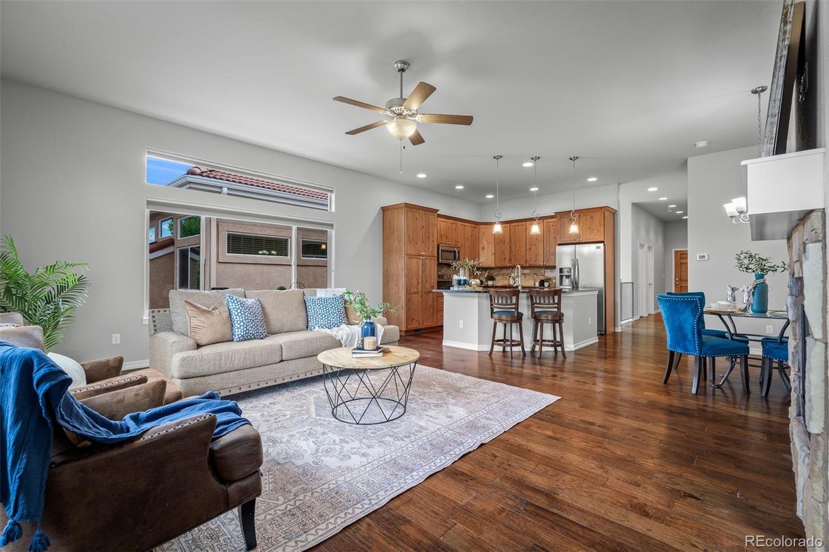 Dining room, Interior, Kitchen, Living room, Pendant Lights, Recessed Lighting, Stainless Steel Appliances, Wood Texture Flooring