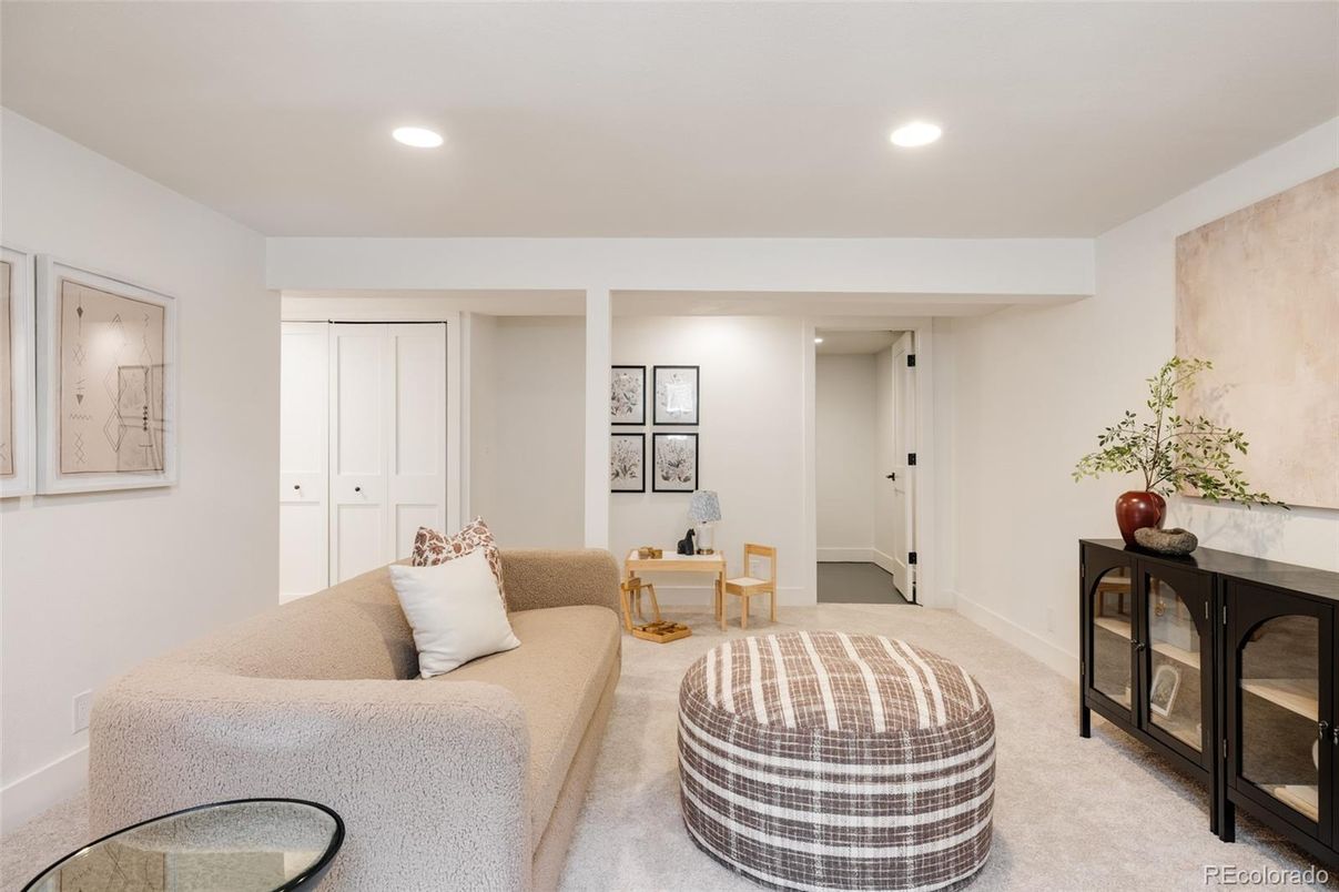 Interior, Living room, Recessed Lighting