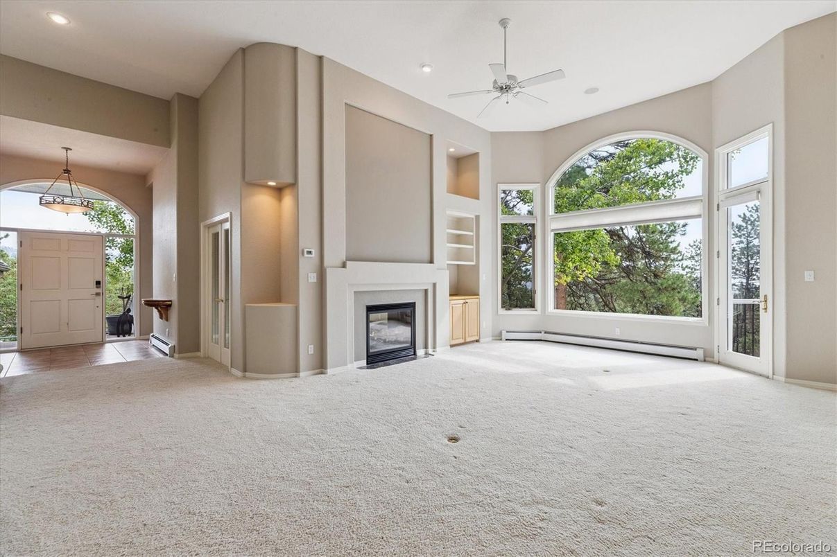 Empty room, Fireplace, Interior, Pendant Lights, Recessed Lighting