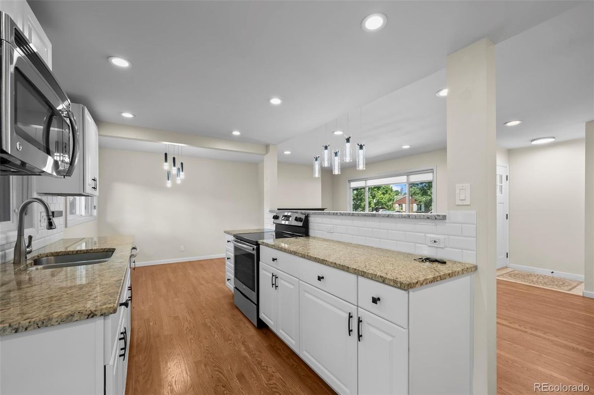 Interior, Kitchen, Pendant Lights, Recessed Lighting, Wood Texture Flooring