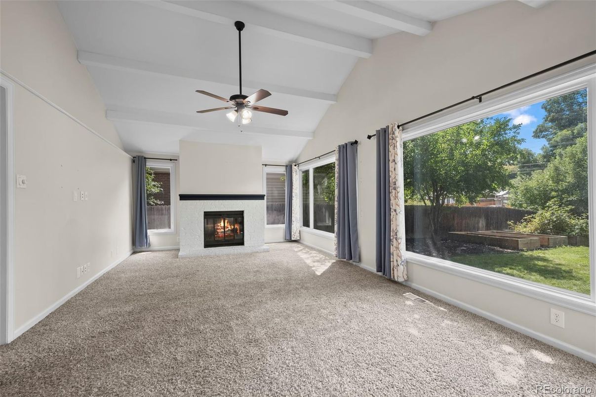 Empty room, Fireplace, Interior