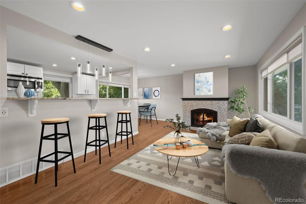 Fireplace, Interior, Living room, Pendant Lights, Recessed Lighting, Wood Texture Flooring