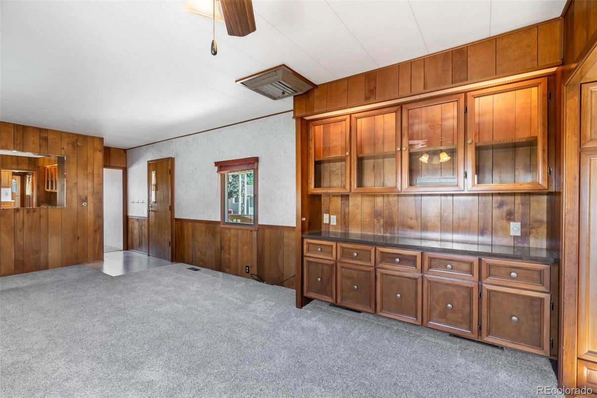 Empty room, Interior, Wooden Walls