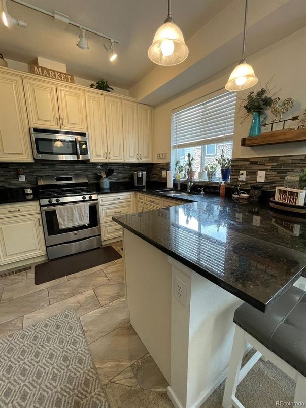 Interior, Kitchen, Pendant Lights, Stainless Steel Appliances