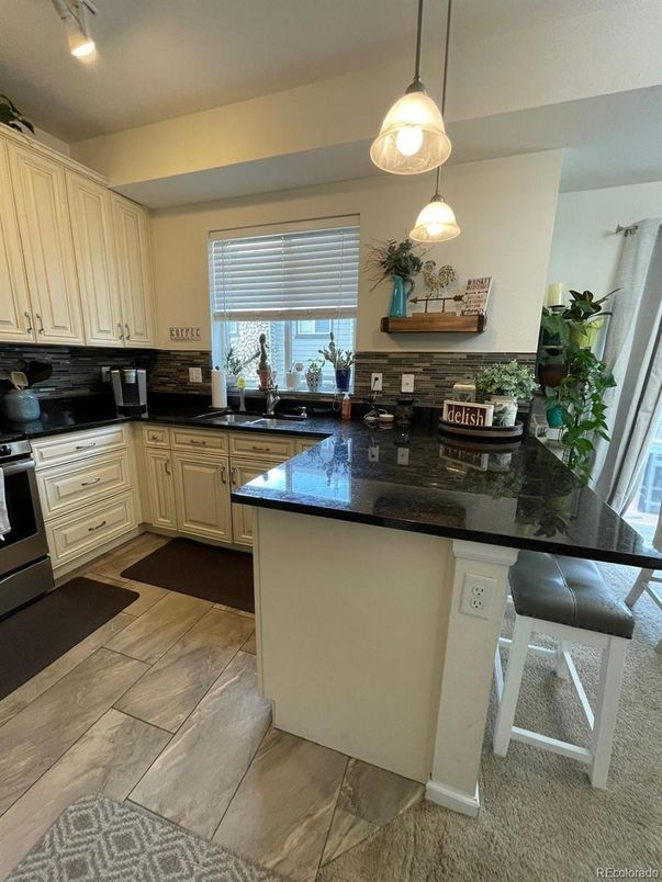 Interior, Kitchen, Pendant Lights