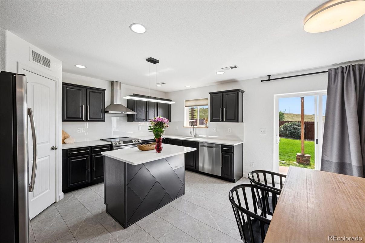 Interior, Kitchen, Pendant Lights, Recessed Lighting, Stainless Steel Appliances