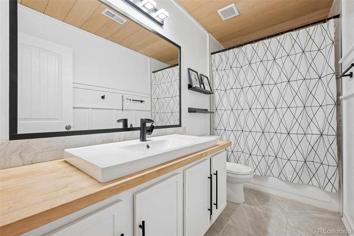 Bathroom, Interior, Wooden Ceilings