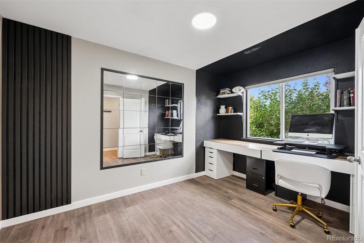 Home Office, Interior, Recessed Lighting, Wood Texture Flooring