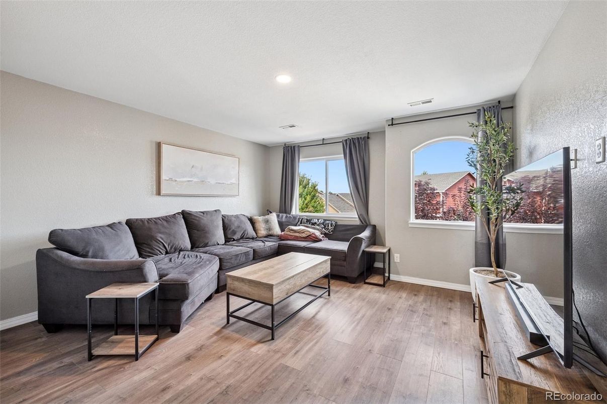 Interior, Living room, Recessed Lighting, Wood Texture Flooring